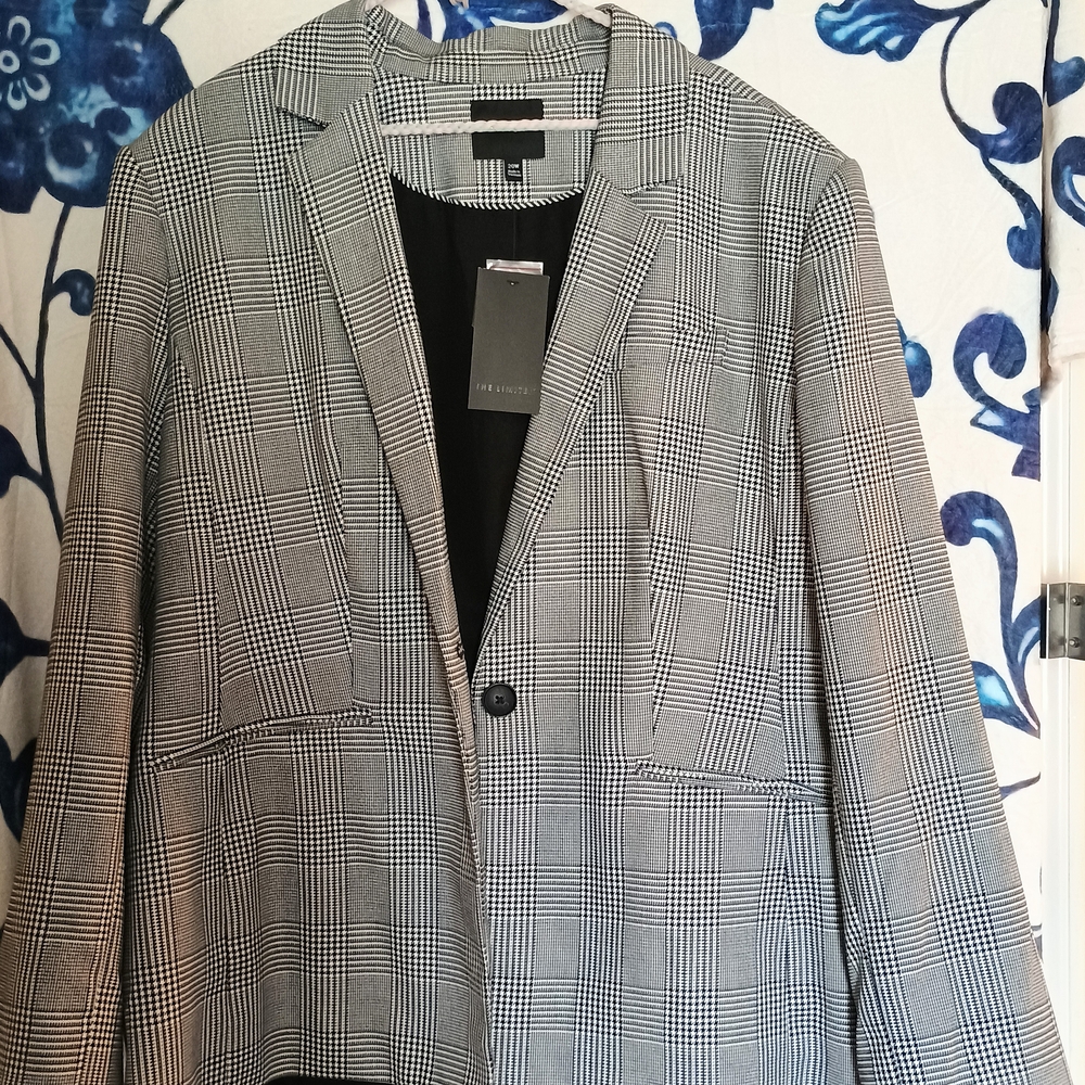 NWT (old stock 21-22) 20W The Limited Black and White Houndstooth Womens Blazer